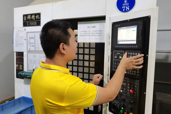 CNC Machining Machine